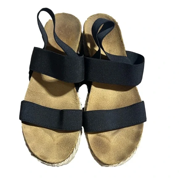 Lot of 1 set of PJ’s size Large sandals size 8.5 and shoes size 9 Steve Madden - Picture 4 of 7